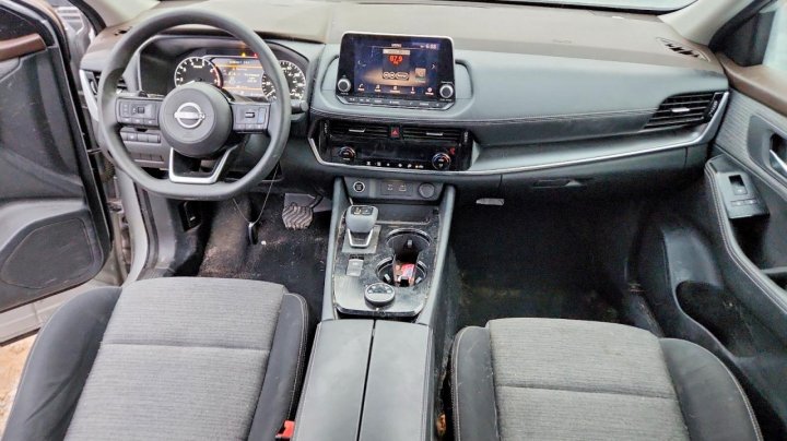 Nissan ROGUE  2022