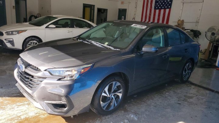 Subaru Legacy  2025