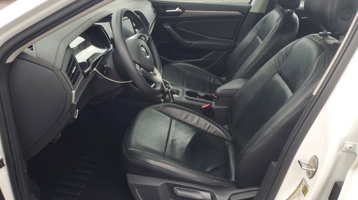 Volkswagen JETTA  2021