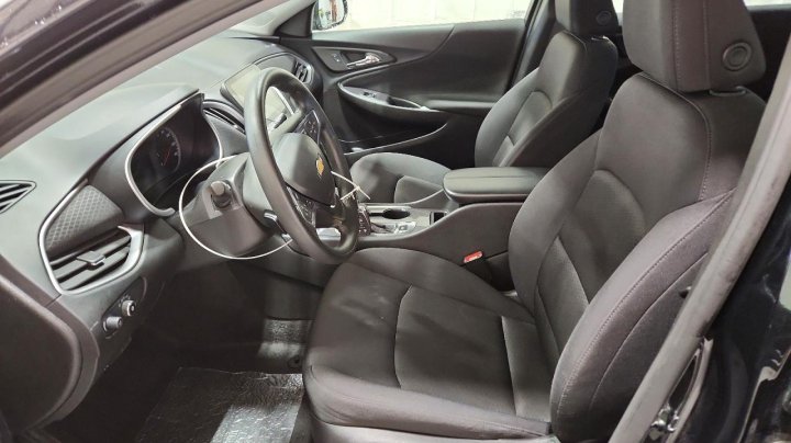 Chevrolet Malibu  2025