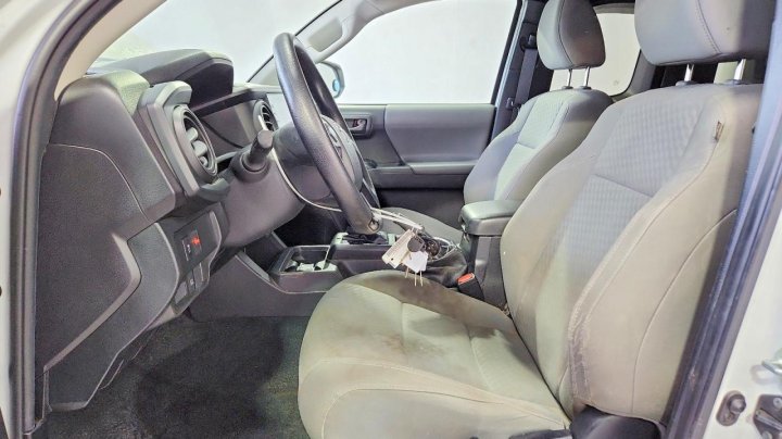 Toyota TACOMA  2021