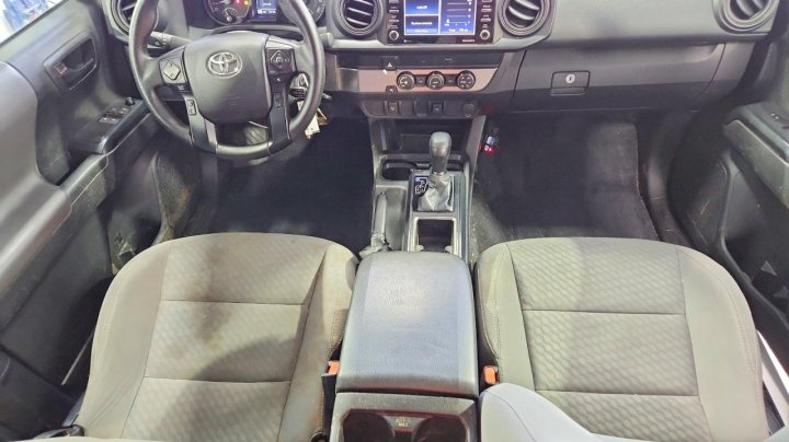 Toyota TACOMA  2021