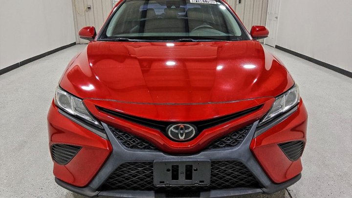 Toyota Camry  2019