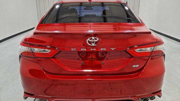 Toyota Camry  2019