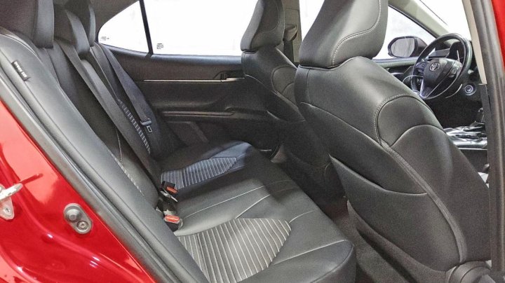 Toyota Camry  2019