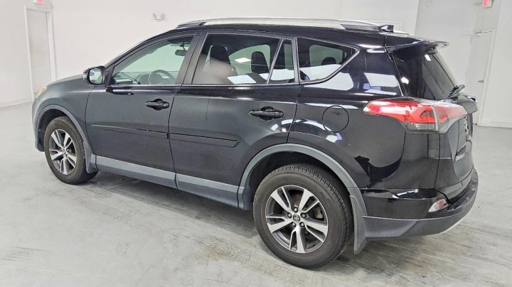 Toyota RAV4  2016