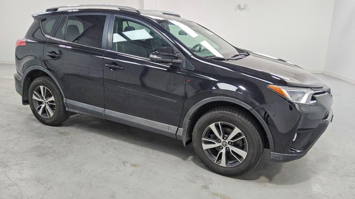 Toyota RAV4  2016