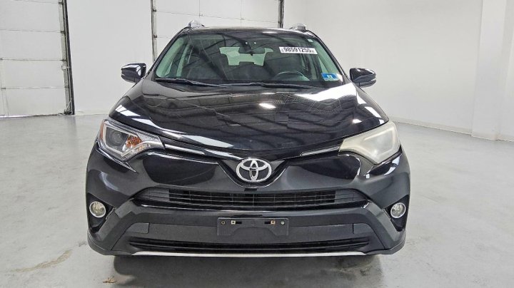 Toyota RAV4  2016