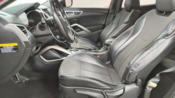 Hyundai VELOSTER  2015