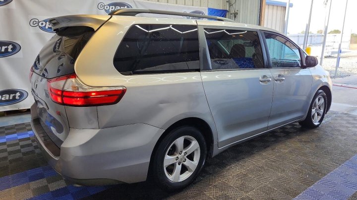 Toyota SIENNA  2017