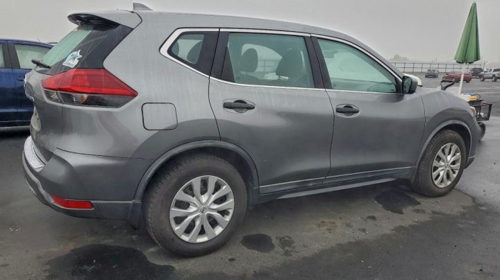 Nissan ROGUE  2018