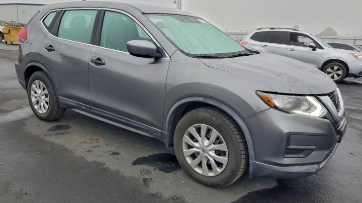 Nissan ROGUE  2018