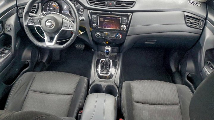 Nissan ROGUE  2018