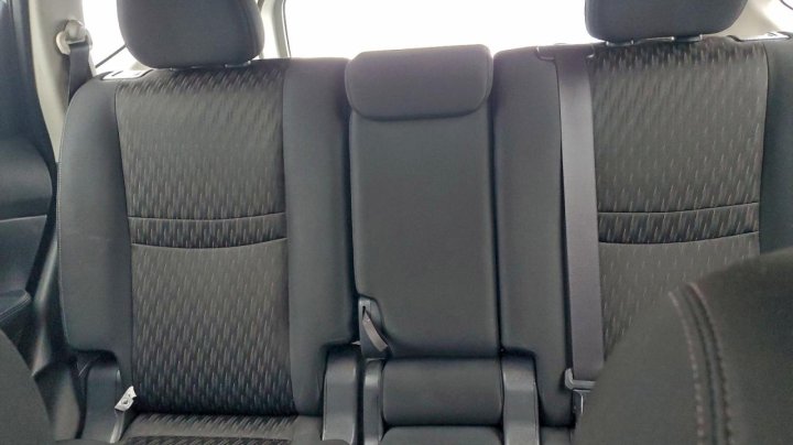 Nissan ROGUE  2018