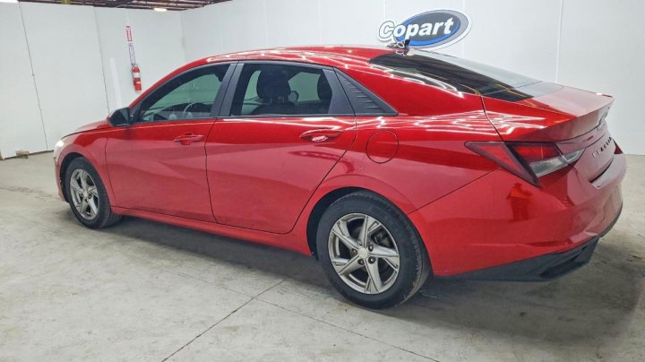 Hyundai Elantra  2021