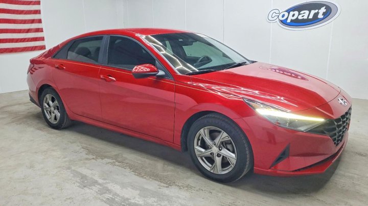Hyundai Elantra  2021