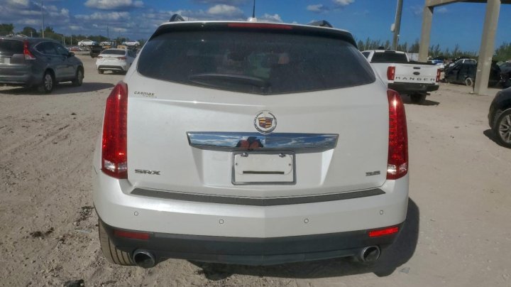 Cadillac SRX  2016