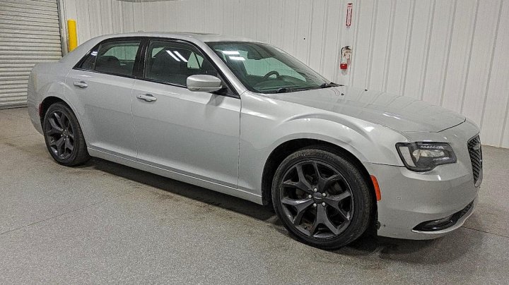 CHRYSLER 300  2021
