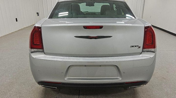 CHRYSLER 300  2021