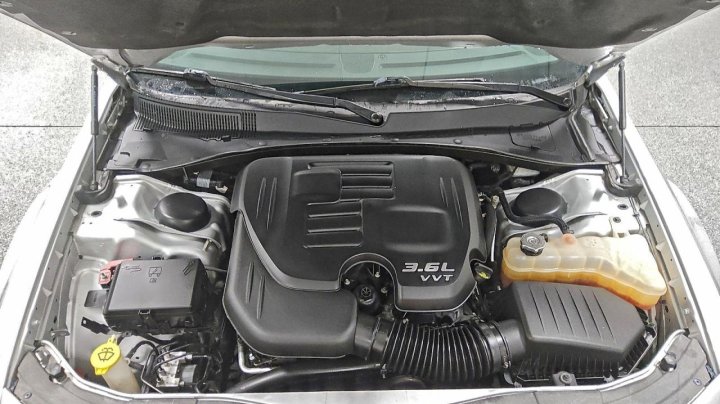 CHRYSLER 300  2021