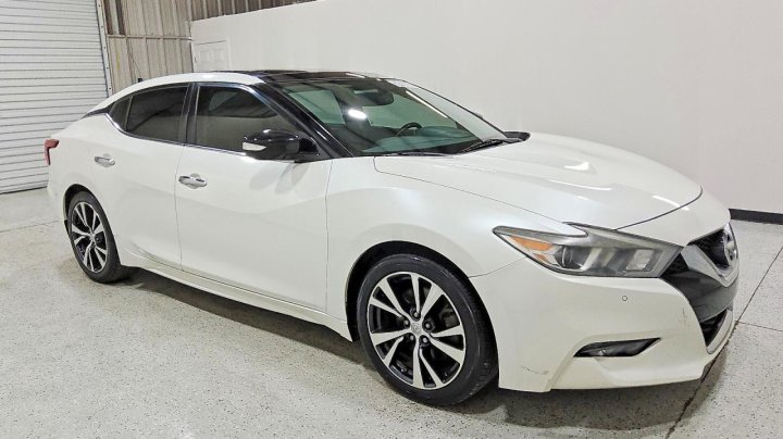 Nissan Maxima  2017