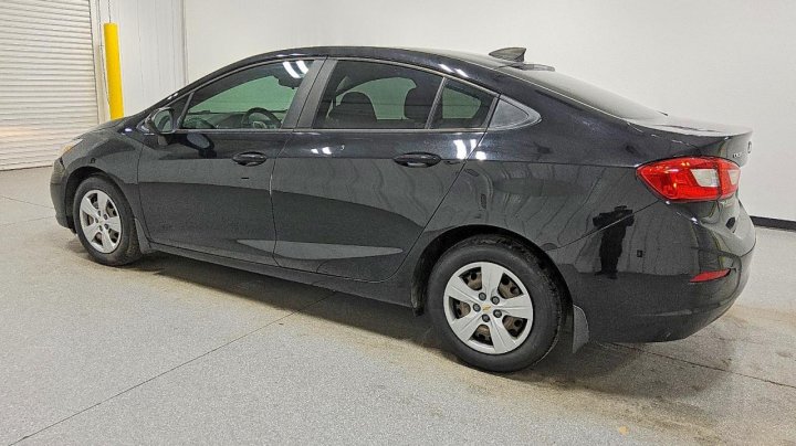 Chevrolet CRUZE  2018