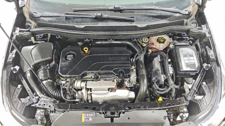 Chevrolet CRUZE  2018