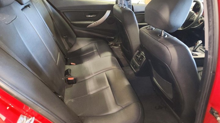 BMW 320  2016