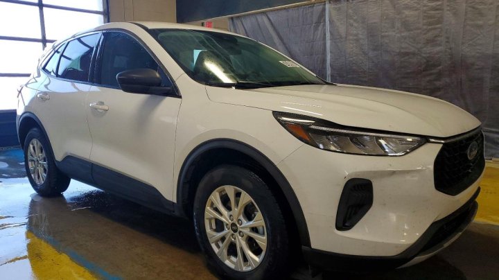 Ford Escape  2023