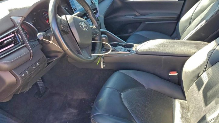 Toyota Camry  2023