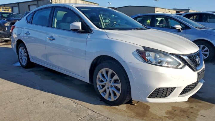 Nissan Sentra  2019