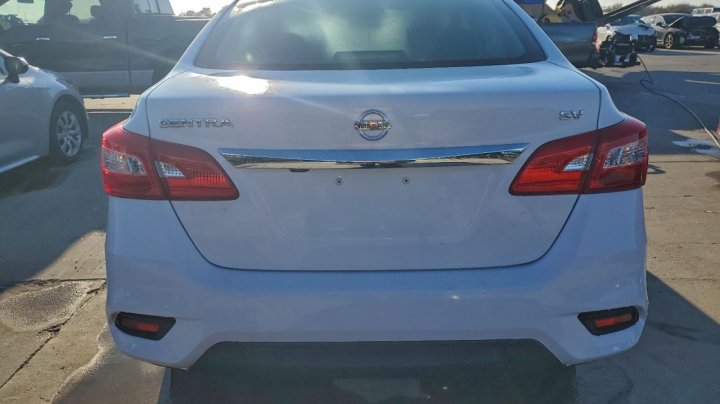 Nissan Sentra  2019