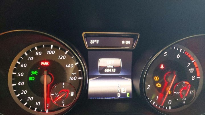 Mercedes-Benz CLA  2015