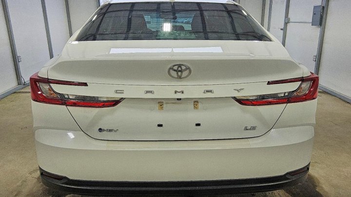 Toyota Camry  2025