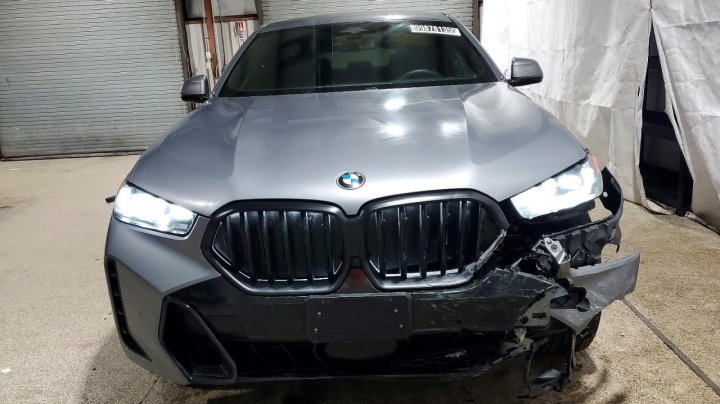 BMW X6  2025