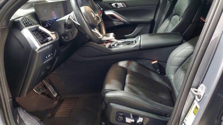BMW X6  2025