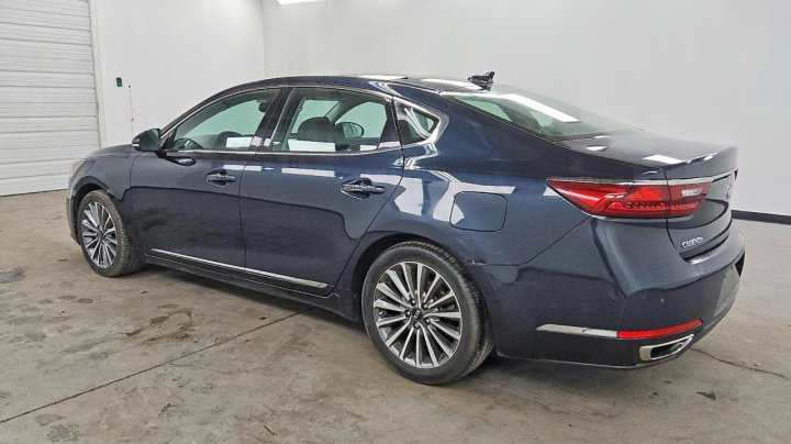 KIA CADENZA  2017