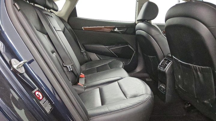 KIA CADENZA  2017