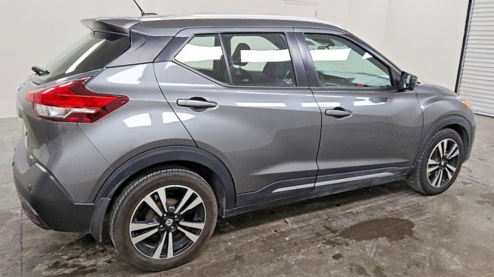 Nissan Kicks  2020