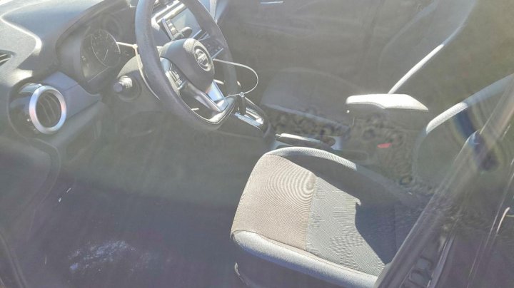 Nissan Versa  2023