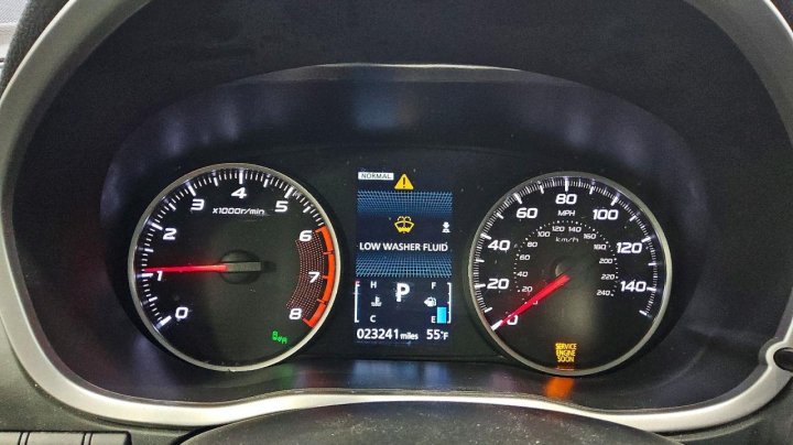 Mitsubishi ECLIPSE CROSS  2024