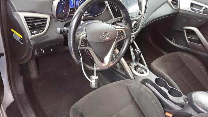 Hyundai VELOSTER  2017