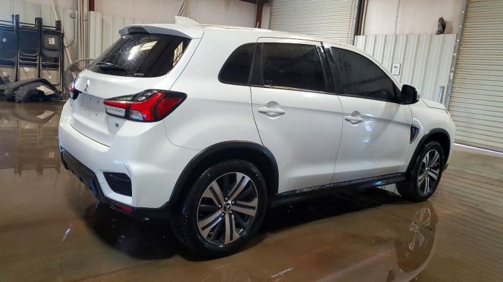 Mitsubishi OUTLANDER SPORT  2020