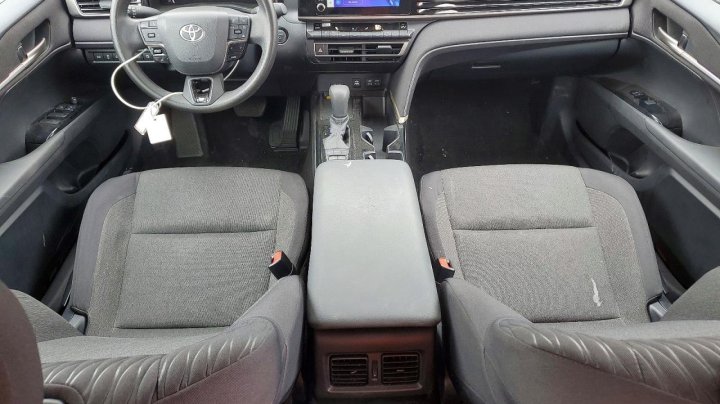 Toyota Camry  2025