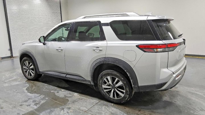 Nissan Pathfinder  2025