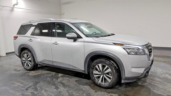 Nissan Pathfinder  2025