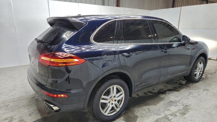 Porsche Cayenne  2016