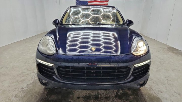 Porsche Cayenne  2016