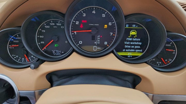 Porsche Cayenne  2016