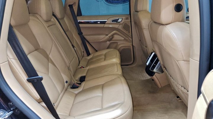 Porsche Cayenne  2016